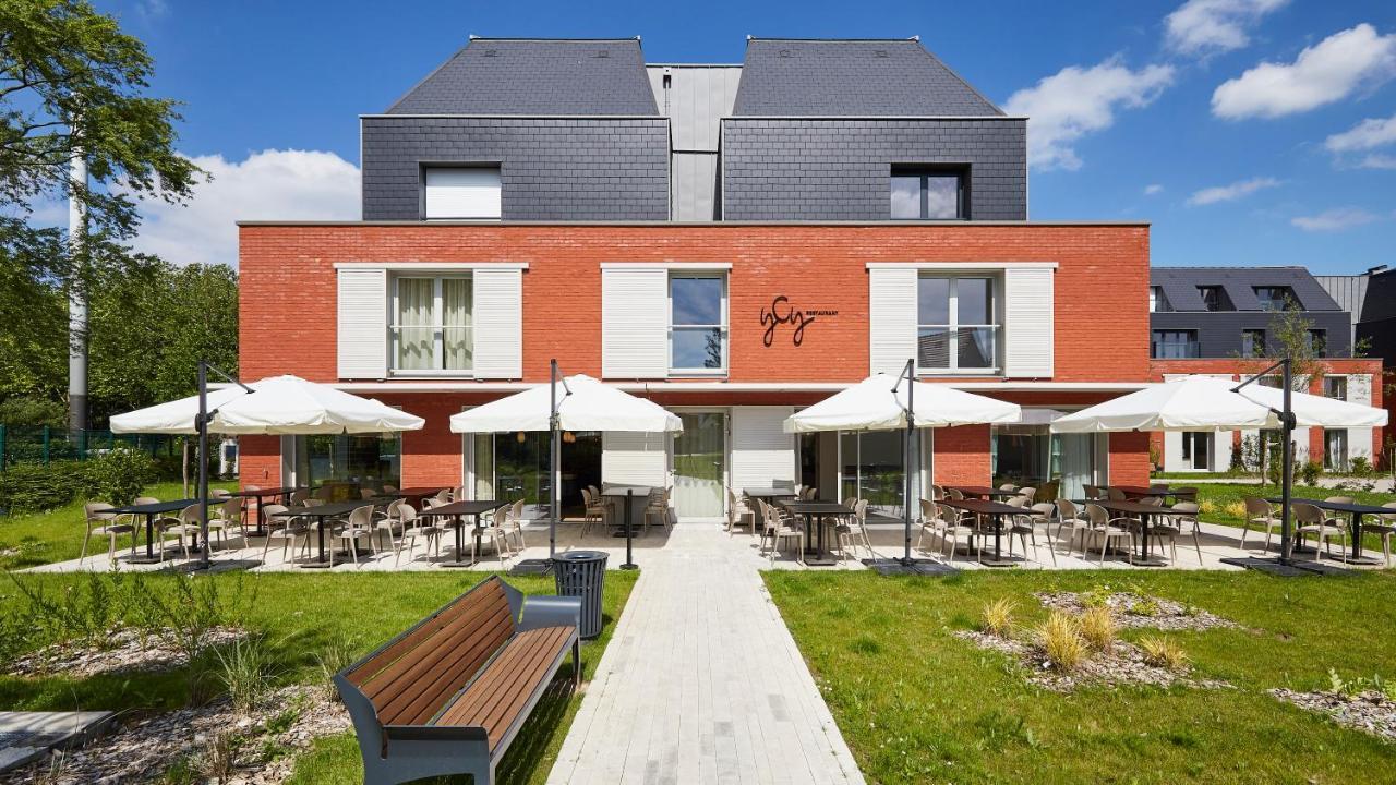 Le Domaine Des Diamants Blancs Bed & Breakfast Croix Exterior photo